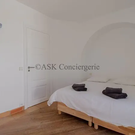 L'oranger Vue Et Piscine Villa